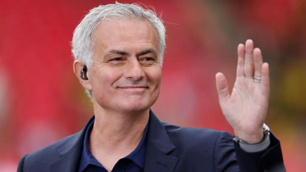 Which person would say not to Benfica? - The Special One arrives for talks