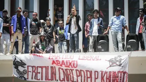 Timor-Leste Cancels Initiative to Supply No-Cost Cars for MPs After Large-Scale Protests