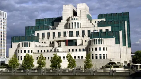 The UK's Secret Intelligence Service Introduces Deep Web Platform to Recruit Intelligence Sources in the Russian Federation